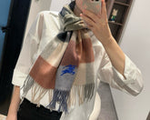 China Replica Burberry Scarf 44usd Only